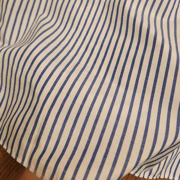 Stunning blouse with lace details - Picture 4 of 9